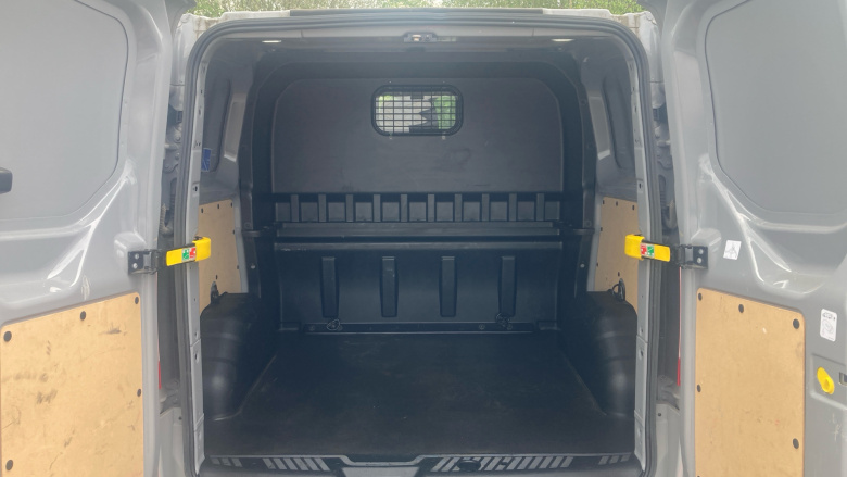 Ford Transit Custom 300 L1 Diesel Fwd 2.0 EcoBlue Hybrid 130ps L/Rf D/Cab Limited Van